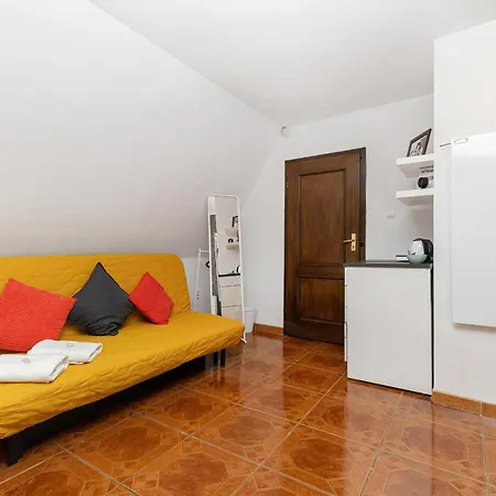 Apartment Cozy Microapartaments Old Town Podwale By Renters